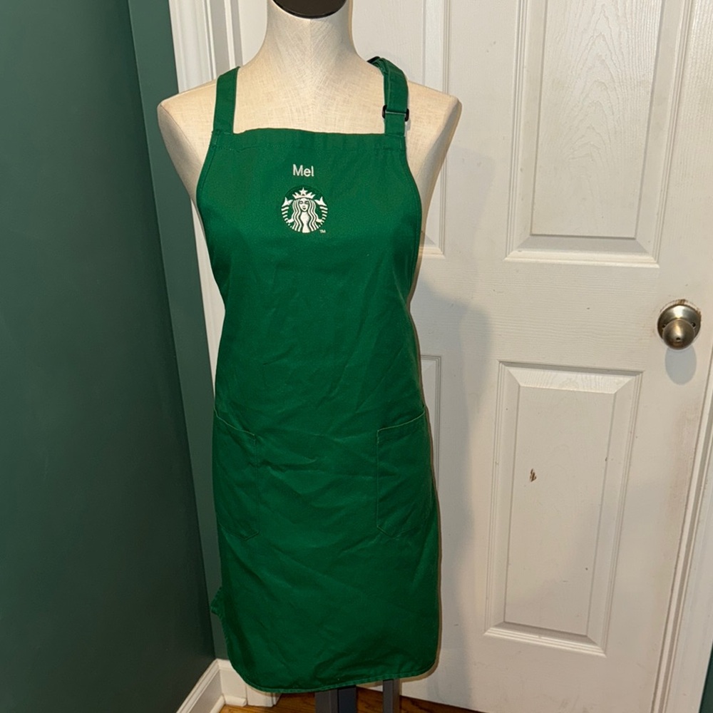 ❄️Starbucks Green Kitchen Apron “Mel” embroidered-perfect for Halloween